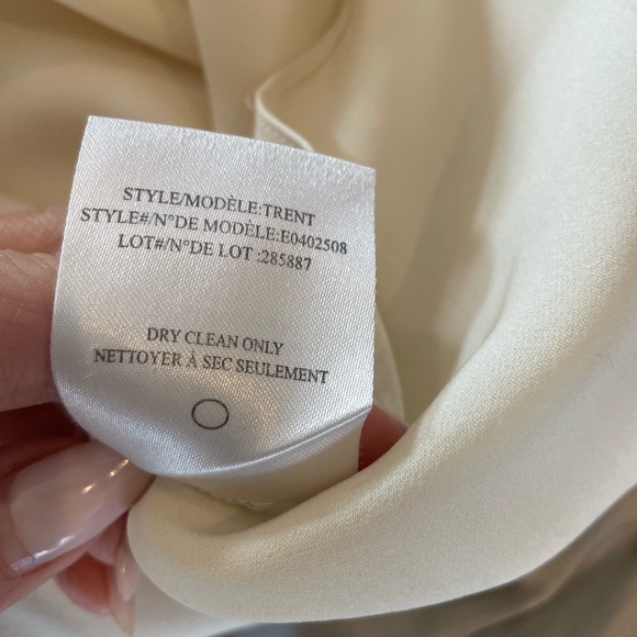 100% Silk Theory Blouse (size small) - Picture 4 of 7